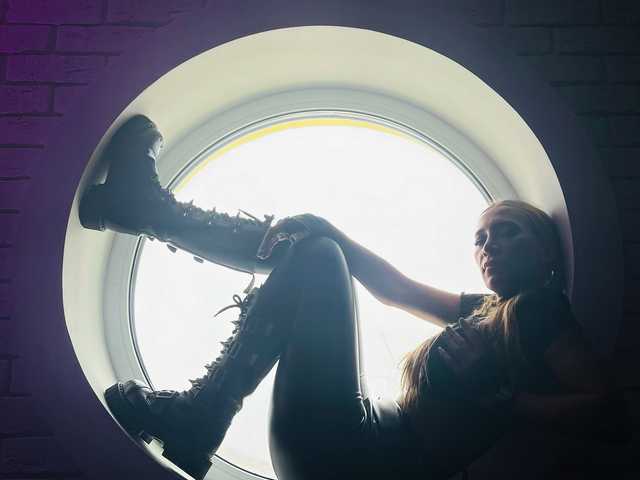 Fotografie profilu --Leya-Red--