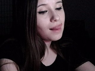 Fotky -Lamolia- Hi,I'm Mila * Let's have good time together * sexy roulettee 33 tokens ( prizes list in profile) *