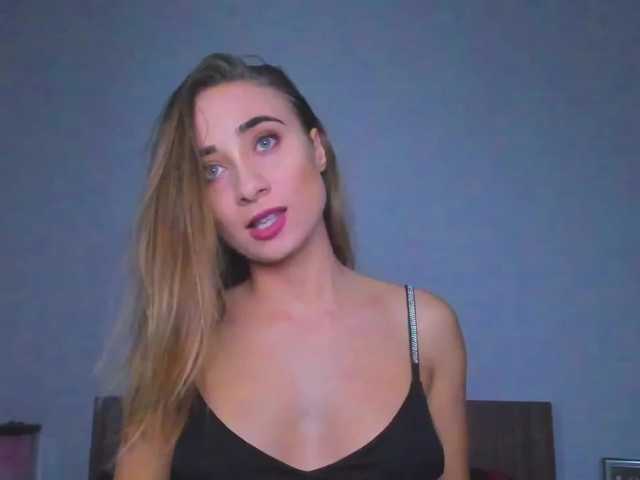 Fotky abbelacasy Welcome to my hot room! I can t wait to have fu n with you guys!#lovense#cum#anal#teen#beautifuleyes