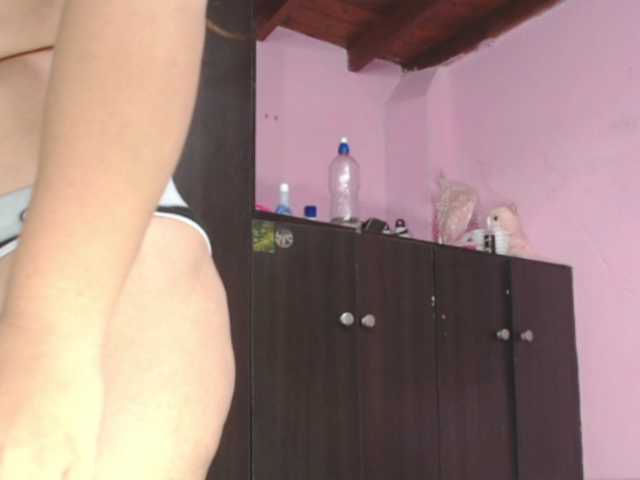 Vysílací screenshoty acutegirlxx