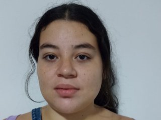 Erotický videochat Adelethompson