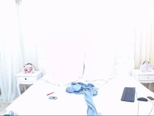 Vysílací screenshoty AdellaydeTay