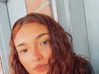 Erotický videochat adrianahotcm101