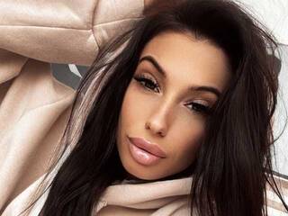 Erotický videochat AdriaRae18