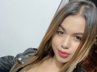 Erotický video chat Alana-Foxx