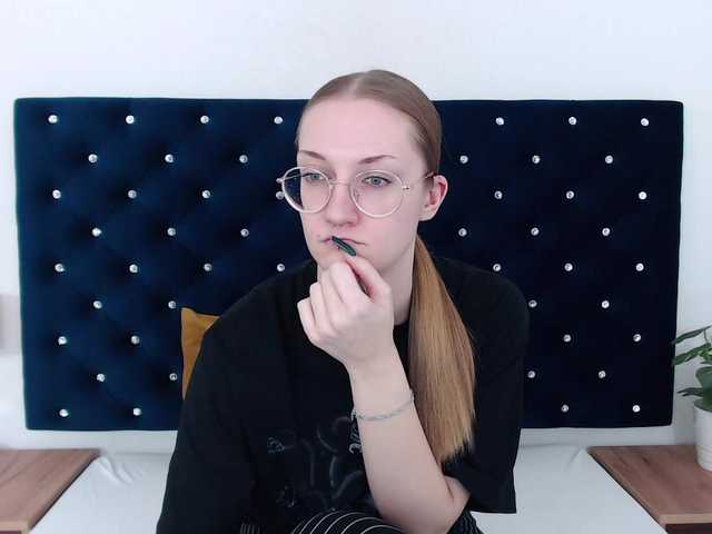 Vysílací screenshoty AlexaKisses