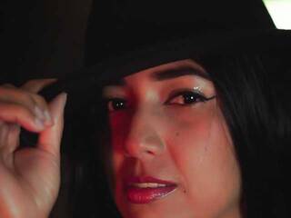 Erotický videochat alexxbeell