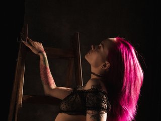 Erotický videochat Alice-Yui