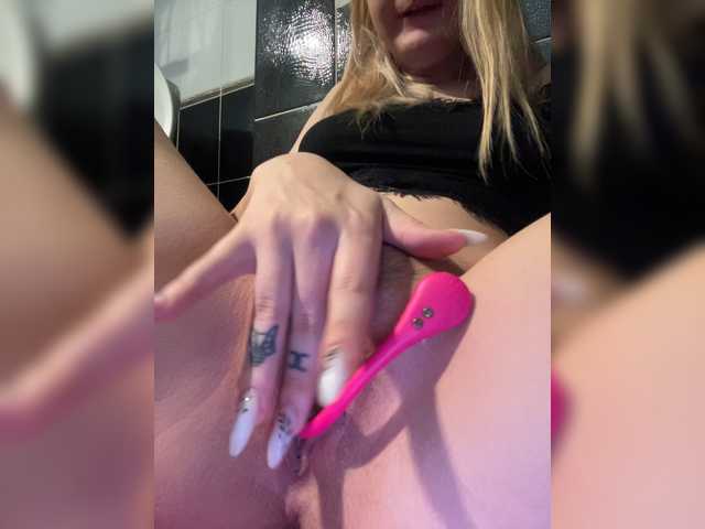 Fotky Alice0Kitty SHOW WITH DILDO AND SQUIRT 2051 Favorite vibration 21