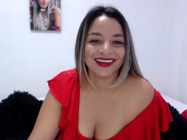 Fotky alicequeenx hello guys welcome to my room im new model in here help me complette my goal and enjow the show #latina#curvy#hot#blonde#pvt#dildo#cum#squirt#pvt