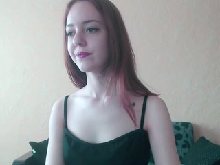 Fotky Alisa--Moon remove bra-50 tokens, remove panties-100 tokens