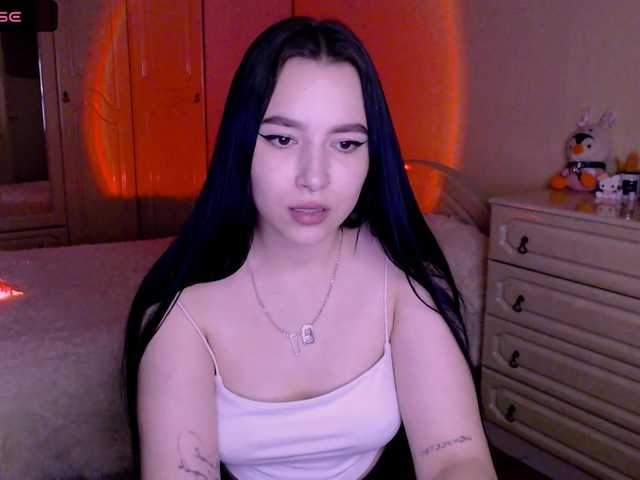 Fotky Alise-blar Hi all! I'm a new model here and haven't gotten used to it yet) Let's have fun with me!Goal: hot striptease