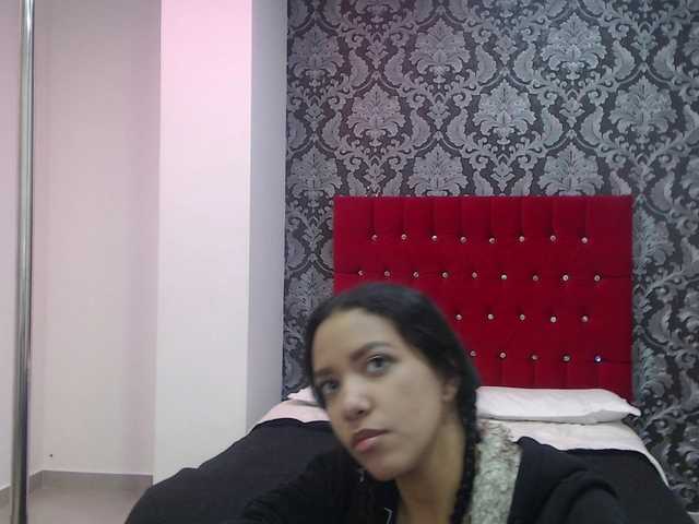 Vysílací screenshoty alison-muller