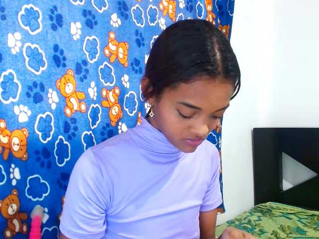 Vysílací screenshoty Alixthompson