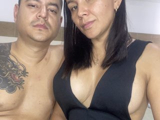 Erotický videochat ALLISONYLUISITO23