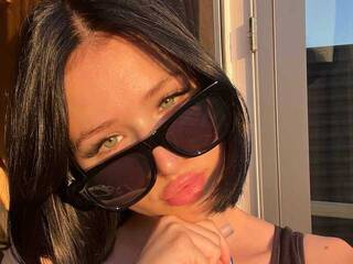 Erotický videochat Ally-nin