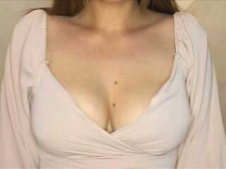 Erotický videochat Aly-Strong