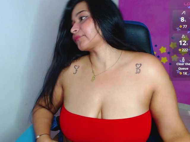 Fotky Alyson- #latina #bbw #natural #squirt #curvy #young #big tits #big ass