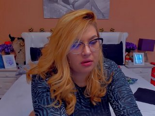 Fotky AmandaAlice FEELING NAUGHTY ,LUSH ON! help me undress 100 tokens each piece :) for more feel free to ask!