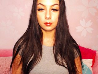 Fotky MiAmanda 10-kiss, 25-stand up, 30-add friend, 50-sexy dance, 70-show ass, 85-and spank it, more on pvt:)