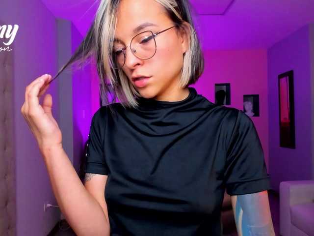 Vysílací screenshoty AmyAddison