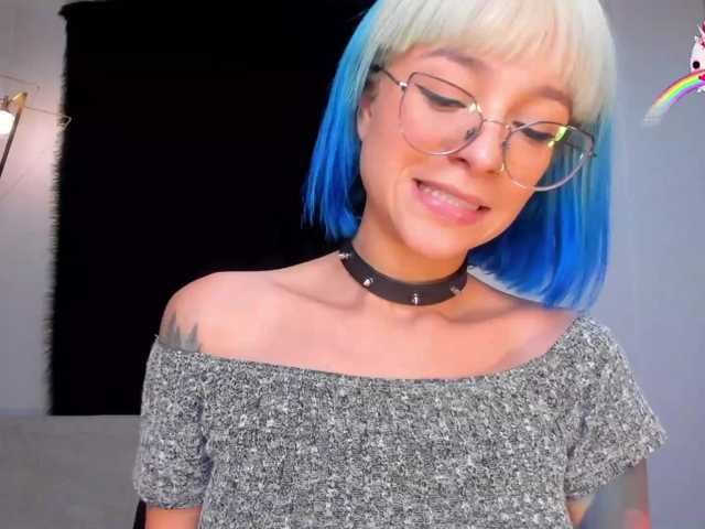 Vysílací screenshoty AmyAddison