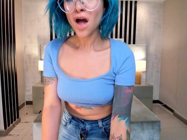 Fotky AmyAddison Would u mind a Deepthroat? ♥ I want your CUM in mouth! ♥ Topless + Blowjob at Goal 273