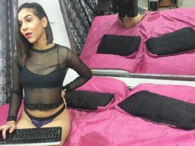 Vysílací screenshoty AmyTaylor