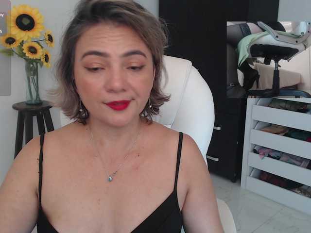 Fotky ana-hotmilf How are we going to have fun today?