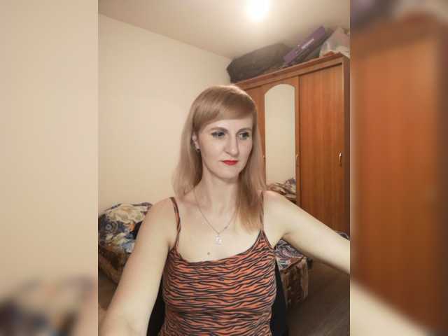 Fotky Besenok05 Hello everyone, I'm Nastya. You please me, I please). Lovens from 2tkn, strongest vibration 110tkn. Spy 30, group 50, private 70, full 100