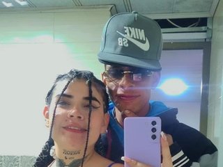 Erotický videochat andreaAndJeanP