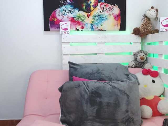 Fotky Angel-X Welcome to my room, enjoy it with me: menu tips "show pussy 100token, Remove pantis 90token, show boobs 95token, pussy fingers 200tips, dildo pussy 300token, ass 80token, doggy 85token, c2c 50token. squirt 380token