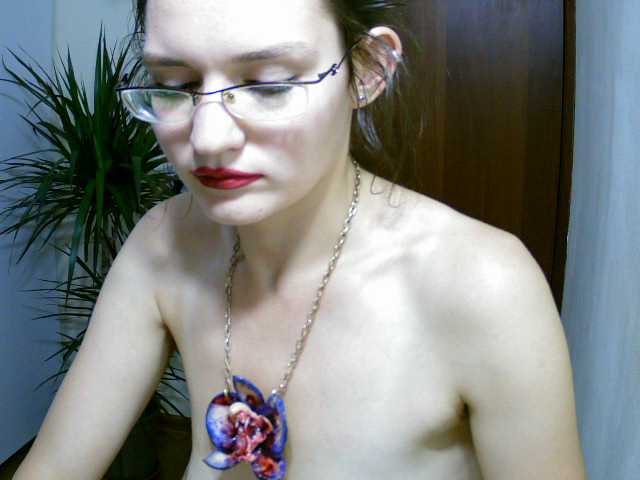 Fotky Angelina-kiss IT WILL BE HOT WITH ME))