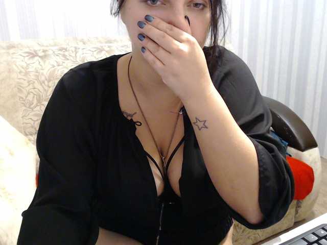 Fotky JenniSugar ***ps - 20 tokens, group chat - 30 tokens, private - 45 tokens, full private - 60 tokens!