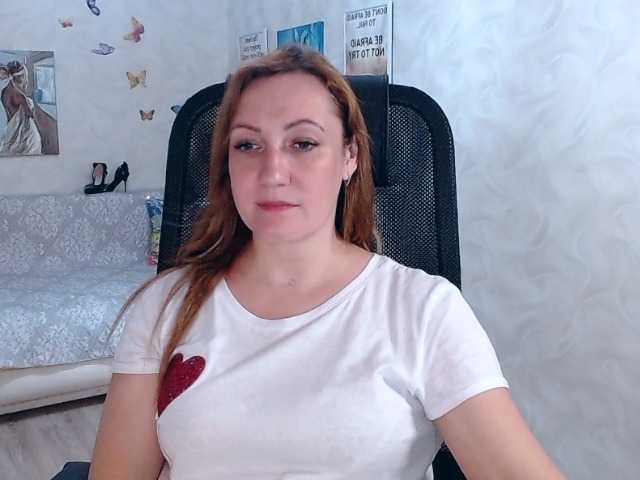 Fotky SweetAnka take off dress 100 tokens .. take off bra 200 tokens .. show ass 20 tokens .. put on heels 20 tokens .. private message 10 tokens ..striptease..250 tokens .. make my day better than 500