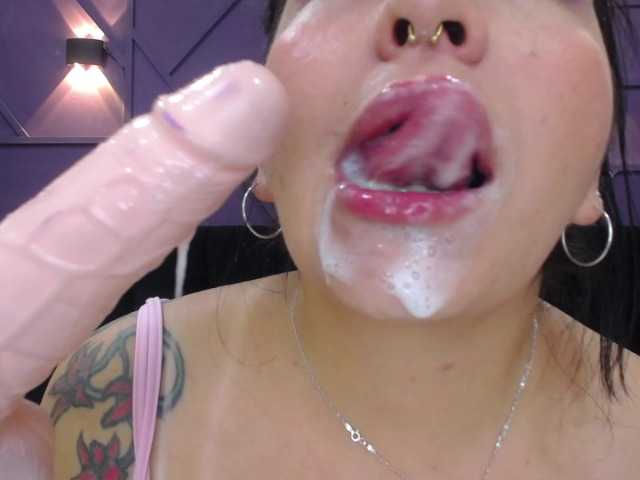 Fotky Anniieose i want have a big orgasm, do you want help me? #spit #latina #smoke #tattoo #braces #feet #new