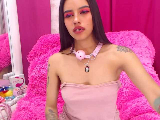 Fotky ArianaMoreno ♥ Just because today is Friday, I will give you the control of my lush for 10 minutes for 200 tokens ♥ ♥ Just because today is Friday, I will give you the control of my lush for 10 minutes for 200 tokens ♥
