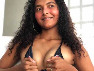 Erotický videochat Ary-12