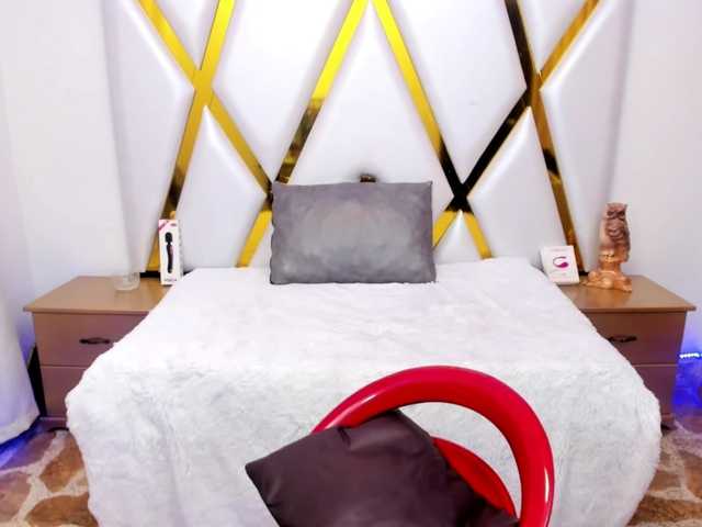 Vysílací screenshoty ashlyrousseau