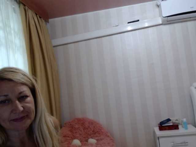 Vysílací screenshoty AuraKISS