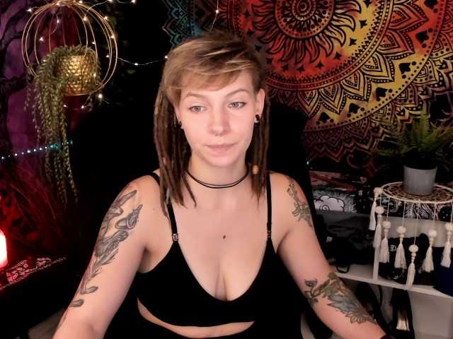 Vysílací screenshoty BayleeDesire