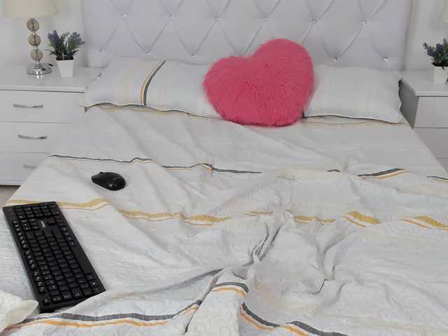 Fotky bbcosita "Lovense: Interactive Toy that vibrates with your Tips #lovense #ohmibod #interactivetoy #lushon #domion #bigass #cum #cameltoe #daddy"goal1500