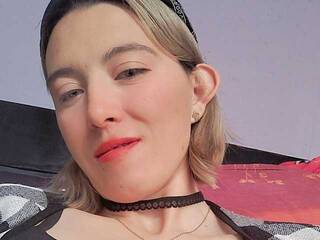 Erotický videochat BelinhaCoutinho