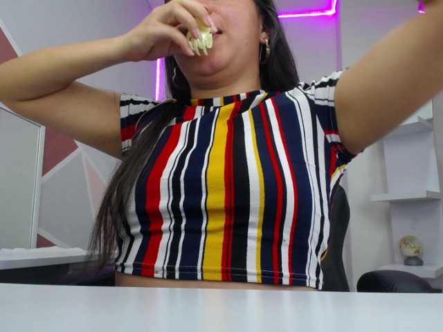 Vysílací screenshoty Bella-redd-