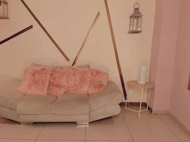 Vysílací screenshoty BellePearson