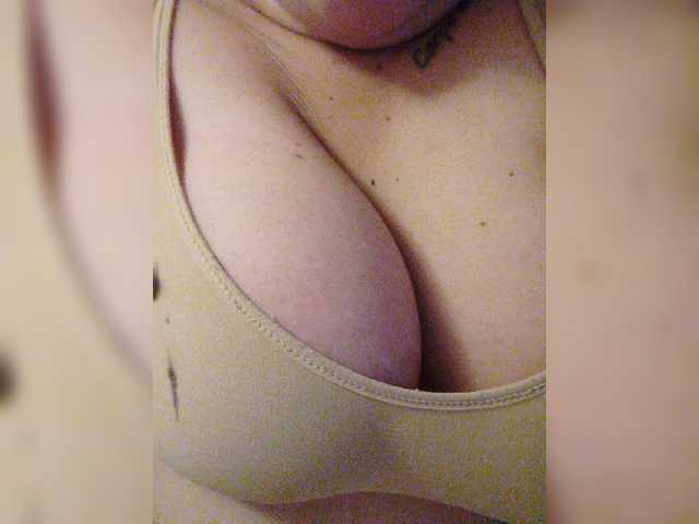 Fotky big7boob7s .Pregnant I collect tokens)