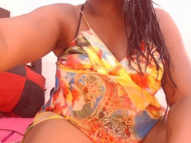 Vysílací screenshoty BigBustyBlack