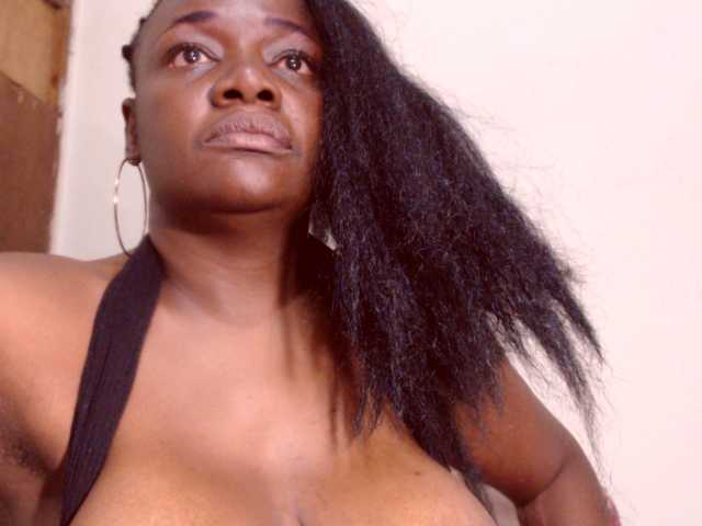 Vysílací screenshoty BigBustyBlack