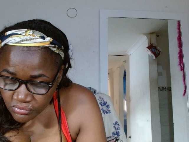 Vysílací screenshoty BigBustyBlack