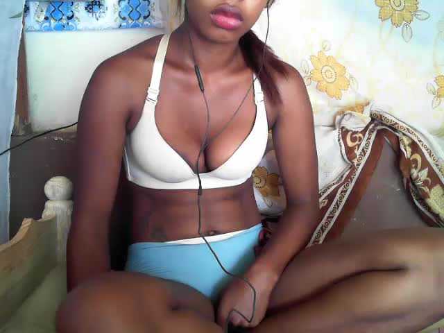Fotky Blackgirl19 sexy show with me!!young girl